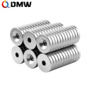 Factory hot sale super strong neodymium disc magnets n52 with hole